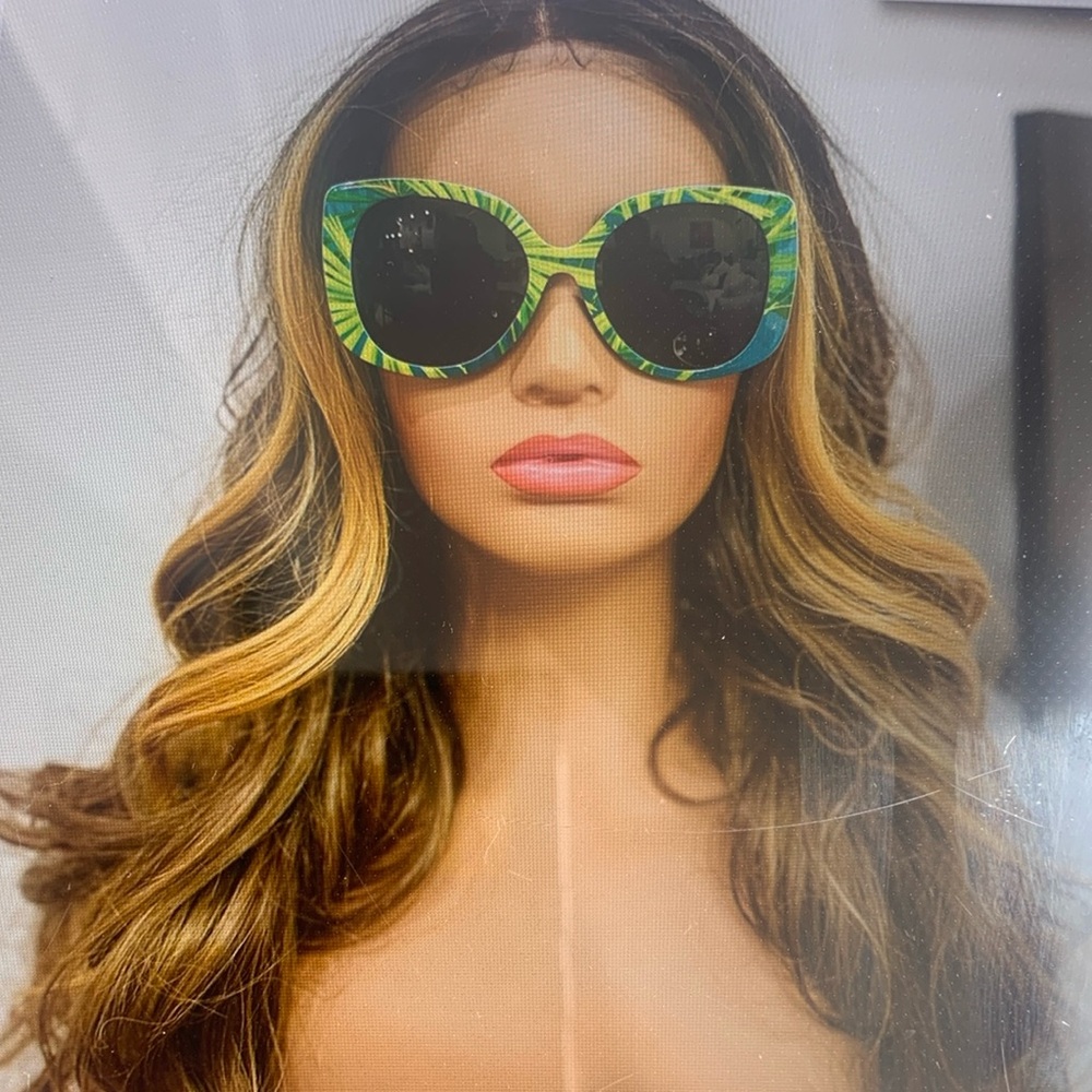 VERSACE PRINT PALMS SUNGLASSES NEW W/Case